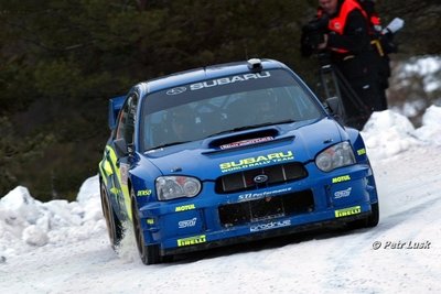 Mikko Hirvonen - Jarmo Lehtinen
72º Rallye Automobile de Monte-Carlo 2004. Subaru Impreza S9 WRC 03 (S 800 WRT). Abandonó por accidente en SS9 Sigale - Col de Bleine 1 de 28.39 km.

Del 23 al 25 de Enero, Monaco.
Superficie: asfalto.

El Rally tenia un total de 1,331.92 Km de los que 389.12 Km divididos en 15 tramos, eran especiales (2 de ellos fueron cancelados SS1 Selonnet - Breziers 1 de 22.64 Km y SS10 Tourette du Chateau - St Antonin 2 de 24.80 Km. Uno de ellos se dio con tiempo de tramo teórico a todos los equipos, SS8 Tourette du Chateau - St Antonin 1 de 24.80 Km).

Se inscribieron 45 equipos, tomaron la salida 43, finalizaron 20.

© Petr Lusk
@
Palabras clave: Mikko_Hirvonen;Montecarlo;Subaru;Impreza;WRC;2004;Nieve