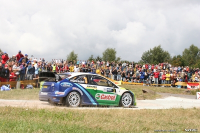 Marcus Grönholm - Timo Rautiainen
25º OMV ADAC Rallye Deutschland 2006. Ford Focus RS WRC '06 (EU55 CNN). Clasificado 3º.
BP Ford World Rally Team

Del 11 al 13 de Agosto, Trier, Rhineland-Palatinate.
Superficie: asfalto.

El Rally constaba de 3 etapas con un total de 1300.48 km de los que 349.11 km divididos en 19 tramos eran cronometrados.

Tomaron la salida 73 equipos, finalizaron 56.

© Joachim Hähn
@@
Palabras clave: Ford;Focus;WRC;Alemania;Deutschland;2006