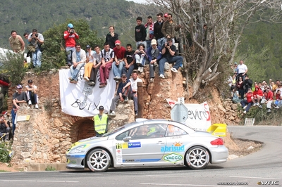 Alexandre Bengué - Caroline Escudero-Bengué
42º RallyRACC Catalunya - Costa Daurada 2006. Peugeot 307 WRC (3052 YQ 74). Clasificado 4º.
Czech RT Škoda Kopecký

Del 24 al 26 de Marzo, Salou, Tarragona, Catalunya, España.
Superficie: asfalto.

El Rally tenia un total de 1376.14 Km de los que 346.43 Km divididos en 16 tramos eran especiales.

Se inscribieron 71 equipos, tomaron la salida 66, finalizaron 56.

© Joachim Hähn
@@
Palabras clave: Peugeot;WRC;Catalunya;España;Spain;2006