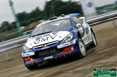 Manfred Stohl - Ilka Minor
6º Rally de Japan 2006. 	Peugeot 307 WRC (102 AKF 69). Clasificado 5º.
OMV Peugeot Norway

Del 1 al 3 de Octubre, Obihiro, Hokkaido.
Superficie: tierra.

El Rally constaba de 3 etapas con un total de 1586.52 km de los que 345.72 km divididos en 27 tramos eran cronometrados.

Tomaron la salida 87 equipos, finalizaron 78.

© Dan Vrubel
@@
Palabras clave: Peugeot;WRC;Japon;2006
