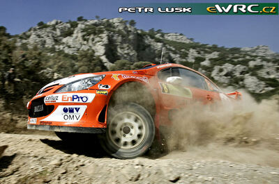 Henning Solberg - Cato Menkerud
53º BP Ultimate Acropolis Rally of Greece 2006. Peugeot 307 WRC (468 PWL 75). Clasificado 5º.
OMV Peugeot Norway

Del 2 al 4 de Junio, Athens.
Superficie: tierra.

El Rally constabade 3 etapas con un tenia un total de 1279.29 km de los que 355.62 km divididos en 18 tramos eran cronometrados.

Se inscribieron 91 equipos, tomaron la salida 84, finalizaron 69.

© Petr Lusk
@@
Palabras clave: Peugeot;WRC;Atenas;Grecia;Acropolis;2006