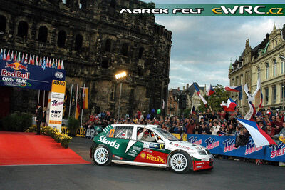 Jan Kopecký - Filip Schovánek
25º OMV ADAC Rallye Deutschland 2006. Skoda Fabia WRC (4S8 9856). Clasificado 7º.
Czech RT Skoda Kopecký

Del 11 al 13 de Agosto, Trier, Rhineland-Palatinate.
Superficie: asfalto.

El Rally constaba de 3 etapas con un total de 1300.48 km de los que 349.11 km divididos en 19 tramos eran cronometrados.

Tomaron la salida 73 equipos, finalizaron 56.

© Marek Felt
@@
Palabras clave: Skoda;Fabia;WRC;Alemania;2006