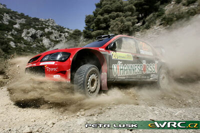 Jussi Välimäki - Jarkko Kalliolepo
53º BP Ultimate Acropolis Rally of Greece 2006. Mitsubishi Lancer WRC 05 (KR05 ZKL). Clasificado 9º.

Del 2 al 4 de Junio, Athens.
Superficie: tierra.

El Rally constabade 3 etapas con un tenia un total de 1279.29 km de los que 355.62 km divididos en 18 tramos eran cronometrados.

Se inscribieron 91 equipos, tomaron la salida 84, finalizaron 69.

© Petr Lusk
@@
Palabras clave: Mitsubishi;Lancer;Grecia;Atenas;Acropolis;2006