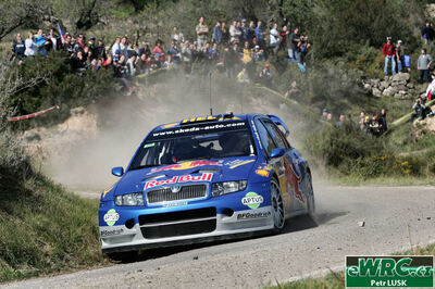 Gilles Panizzi - Hervé Panizzi
42º RallyRACC Catalunya - Costa Daurada 2006. Skoda Fabia WRC (4S5 3382). Clasificado 10º.
Red Bull Skoda

Del 24 al 26 de Marzo, Salou, Tarragona, Catalunya, España.
Superficie: asfalto.

El Rally tenia un total de 1,376.14 Km de los que 346.43 Km divididos en 16 tramos eran especiales.

Se inscribieron 71 equipos, tomaron la salida 66, finalizaron 56.

© Petr Lusk
@@
Palabras clave: Skoda;Fabia;WRC;Catalunya;España;Spain;2006