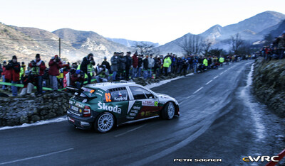 Jan Kopecký - Filip Schovánek
74º Rallye Automobile de Monte-Carlo 2006. Skoda Fabia WRC (4S8 9174). Clasificado 11º.
Czech RT Škoda Kopecký

Del 20 al 22 de Enero, Monaco.
Superficie: asfalto - nieve.

El Rally tenia un total de 1294.89 Km de los que 366.39 km divididos en 18 tramos eran especiales, (2 de ellas fueron canceladas SS3 Pierlas - Ilonse 1 de 23.22 Km y SS11 La Tour sur Tinee - Utelle 2 de 18.73 Km).

Se inscribieron 53 equipos, tomaron la salida 51, finalizaron 43.

© Petr Sagner
@@
Palabras clave: Skoda;Fabia;WRC;Montecarlo;2006