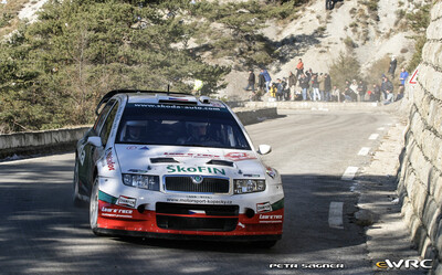 Jan Kopecký - Filip Schovánek
74º Rallye Automobile de Monte-Carlo 2006. Skoda Fabia WRC (4S8 9174). Clasificado 11º.
Czech RT Škoda Kopecký

Del 20 al 22 de Enero, Monaco.
Superficie: asfalto - nieve.

El Rally tenia un total de 1294.89 Km de los que 366.39 km divididos en 18 tramos eran especiales, (2 de ellas fueron canceladas SS3 Pierlas - Ilonse 1 de 23.22 Km y SS11 La Tour sur Tinee - Utelle 2 de 18.73 Km).

Se inscribieron 53 equipos, tomaron la salida 51, finalizaron 43.

© Petr Sagner
@@
Palabras clave: Skoda;Fabia;WRC;Montecarlo;2006