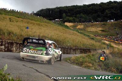 Matthew Wilson - Michael Orr
25º OMV ADAC Rallye Deutschland 2006. Ford Focus RS WRC '04 (1 ES). Clasificado 12º.
Stobart VK Ford Rally Team

Del 11 al 13 de Agosto, Trier, Rhineland-Palatinate.
Superficie: asfalto.

El Rally constaba de 3 etapas con un total de 1300.48 km de los que 349.11 km divididos en 19 tramos eran cronometrados.

Tomaron la salida 73 equipos, finalizaron 56.

© Marek Felt
@
Palabras clave: Ford;Focus;WRC;Alemania
