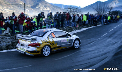 Olivier Burri - Christophe Hofmann
74º Rallye Automobile de Monte-Carlo 2006. Peugeot 307 WRC (954 PRV 75). Clasificado 12º.

Del 20 al 22 de Enero, Monaco.
Superficie: asfalto - nieve.

El Rally tenia un total de 1294.89 Km de los que 366.39 km divididos en 18 tramos eran especiales, (2 de ellas fueron canceladas SS3 Pierlas - Ilonse 1 de 23.22 Km y SS11 La Tour sur Tinee - Utelle 2 de 18.73 Km).

Se inscribieron 53 equipos, tomaron la salida 51, finalizaron 43.

© Petr Sagner
@@
Palabras clave: Peugeot;WRC;Montecarlo;2006