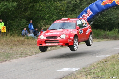 Erik Wevers - Filip Goddé
25º OMV ADAC Rallye Deutschland 2006. Toyota Corolla WRC (K-AM 361). Clasificado 13º.

Del 11 al 13 de Agosto, Trier, Rhineland-Palatinate.
Superficie: asfalto.

El Rally constaba de 3 etapas con un total de 1300.48 km de los que 349.11 km divididos en 19 tramos eran cronometrados.

Tomaron la salida 73 equipos, finalizaron 56.

© Joachim Hähn
@@
Palabras clave: Toyota;Corolla;WRC;Alemania