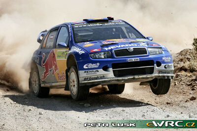 Andreas Aigner - Klaus Wicha
53º BP Ultimate Acropolis Rally of Greece 2006. Skoda Fabia WRC (4S5 3381). Clasificado 14º.
Red Bull Skoda

Del 2 al 4 de Junio, Athens.
Superficie: tierra.

El Rally constabade 3 etapas con un tenia un total de 1279.29 km de los que 355.62 km divididos en 18 tramos eran cronometrados.

Se inscribieron 91 equipos, tomaron la salida 84, finalizaron 69.

© Petr Lusk
@@
Palabras clave: Skoda;Fabia;WRC;Acropolis;Grecia;Atenas;2006