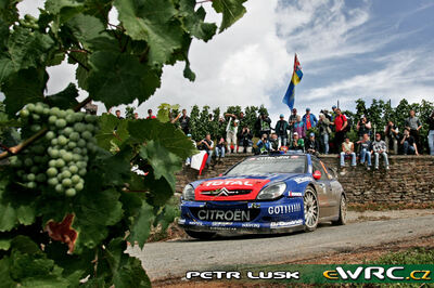 Xevi Pons - Carlos del Barrio
25º OMV ADAC Rallye Deutschland 2006. Citroën Xsara WRC (834 DPT 78). Clasificado 14º.

Del 11 al 13 de Agosto, Trier, Rhineland-Palatinate.
Superficie: asfalto.

El Rally constaba de 3 etapas con un total de 1300.48 km de los que 349.11 km divididos en 19 tramos eran cronometrados.

Tomaron la salida 73 equipos, finalizaron 56.

© Petr Lusk
@@
Palabras clave: Citroen;Xsara;WRC;Alemania;2006