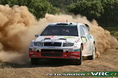 Jan Kopecký - Filip Schovánek
53º BP Ultimate Acropolis Rally of Greece 2006. Skoda Fabia WRC (4S8 9856). Clasificado 16º.
Czech RT Skoda Kopecký

Del 2 al 4 de Junio, Athens.
Superficie: tierra.

El Rally constabade 3 etapas con un tenia un total de 1279.29 km de los que 355.62 km divididos en 18 tramos eran cronometrados.

Se inscribieron 91 equipos, tomaron la salida 84, finalizaron 69.

© Petr Sagner
@@
Palabras clave: Skoda;Fabia;WRC;Acropolis;Grecia;Atenas;2006