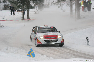 Dani Sordo - Marc Martí
55º Uddeholm Swedish Rally 2006. Citroën Xsara WRC (834 DPT 78). Clasificado 16º.

Del 3 al 5 de Febrero, Karlstad, Värmland County.
Superficie: nieve - hielo.

El Rally constaba de 3 etapas con un total de 1441.16 km de los que 349.02 km divididos en 19 tramos eran cronometrados.

Tomaron la salida 63 equipos, finalizaron 51.

© Joachim Hähn
@@
Palabras clave: Citroen;Xsara;WRC;Suecia;2006;Nieve