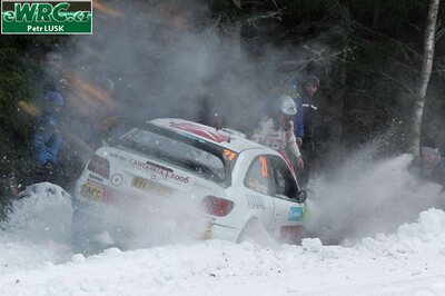 Dani Sordo - Marc Martí
55º Uddeholm Swedish Rally 2006. Citroën Xsara WRC (834 DPT 78). Clasificado 16º.

Del 3 al 5 de Febrero, Karlstad, Värmland County.
Superficie: nieve - hielo.

El Rally constaba de 3 etapas con un total de 1441.16 km de los que 349.02 km divididos en 19 tramos eran cronometrados.

Tomaron la salida 63 equipos, finalizaron 51.

© Petr Lusk
@@
Palabras clave: Citroen;Xsara;WRC;Suecia;2006;Nieve;Crash