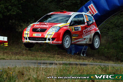 Kris Meeke - Glenn Patterson
25º OMV ADAC Rallye Deutschland 2006. Citroën C2 S1600 (7214 NE 52). Clasificado 16º.

Del 11 al 13 de Agosto, Trier, Rhineland-Palatinate.
Superficie: asfalto.

El Rally constaba de 3 etapas con un total de 1300.48 km de los que 349.11 km divididos en 19 tramos eran cronometrados.

Tomaron la salida 73 equipos, finalizaron 56.

© Vít Bezdekovský
@
Palabras clave: Citroen;Alemania
