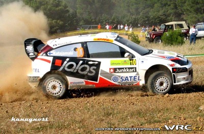 Kosti Katajamäki - Timo Alanne
53º BP Ultimate Acropolis Rally of Greece 2006. Ford Focus RS WRC '04 (EF04 WBW). Clasificado 26º.
Stobart VK Ford Rally Team

Del 2 al 4 de Junio, Athens.
Superficie: tierra.

El Rally constabade 3 etapas con un tenia un total de 1279.29 km de los que 355.62 km divididos en 18 tramos eran cronometrados.

Se inscribieron 91 equipos, tomaron la salida 84, finalizaron 69.

© Kostas Anagnostopoulos
@@
Palabras clave: Ford;Focus;WRC;Acropolis;Grecia;Atenas;2006