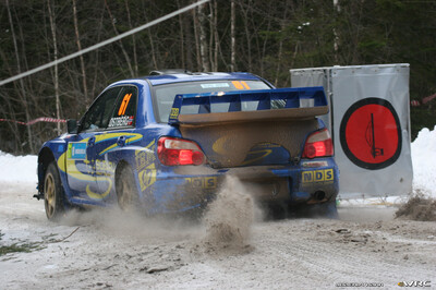 Mads Østberg - Ragnar Engen
55º Uddeholm Swedish Rally 2006. Subaru Impreza S9 WRC '03 (AX 90354). Clasificado 31º.
Adapta AS

Del 3 al 5 de Febrero, Karlstad, Värmland County.
Superficie: nieve - hielo.

El Rally constaba de 3 etapas con un total de 1441.16 km de los que 349.02 km divididos en 19 tramos eran cronometrados.

Tomaron la salida 63 equipos, finalizaron 51.

© Joachim Hähn
@@
Palabras clave: Subaru;Impreza;WRC;Suecia;2006;Nieve