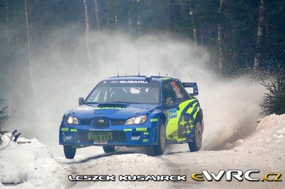 Petter Solberg - Phil Mills
55º Uddeholm Swedish Rally 2006. Subaru Impreza S12 WRC '06 (FT55 SRT). Excluído en SS18 Rämmen 2 de 23.35 km.
Desconocemos el motivo de dicha exclusión.
Subaru World Rally Team

Del 3 al 5 de Febrero, Karlstad, Värmland County.
Superficie: nieve - hielo.

El Rally constaba de 3 etapas con un total de 1441.16 km de los que 349.02 km divididos en 19 tramos eran cronometrados.

Tomaron la salida 63 equipos, finalizaron 51.

© Leszek Kusmirek
@@
Palabras clave: Subaru;Impreza;WRC;Suecia;2006;Nieve
