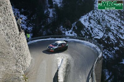 François Duval - Patrick Pivato
74º Rallye Automobile de Monte-Carlo 2006. Skoda Fabia WRC (S37 88E). Abandonó por accidente en SS9 La Tour sur Tinée - Utelle 1 - 18.73 km
First Motorsport Skoda

Del 20 al 22 de Enero, Monaco.
Superficie: asfalto - nieve.

El Rally tenia un total de 1294.89 Km de los que 366.39 km divididos en 18 tramos eran especiales, (2 de ellas fueron canceladas SS3 Pierlas - Ilonse 1 de 23.22 Km y SS11 La Tour sur Tinee - Utelle 2 de 18.73 Km).

Se inscribieron 53 equipos, tomaron la salida 51, finalizaron 43.

© Petr Lusk
@@
Palabras clave: Skoda;Fabia;WRC;Montecarlo;2006