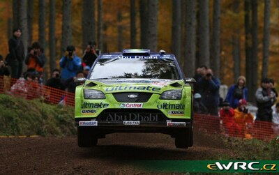 Mikko Hirvonen - Jarmo Lehtinen
7º Rally Japan 2007. Ford Focus RS WRC '07 (EJ56 FXA). Clasificado 25º.
BP Ford World Rally Team

Del 26 al 28 de Octubre, Obihiro.
Superficie: tierra.

El Rally constaba de 3 etapas con un total de 1575.79 km de los que 350.19 km divididos en 27 tramos eran cronometrados.

Tomaron la salida 85 equipos, finalizaron 72.

© Willy Weyens
@
Palabras clave: Ford;Focus;WRC;Japon;2007