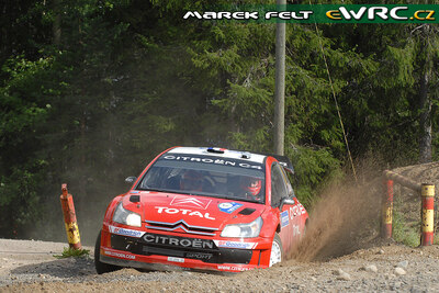 Sébastien Loeb - Daniel Elena
57º Neste Oil Rally Finland 2007. Citroën C4 WRC (741 DYN 78). Clasificado 3º.
Citroën Total WRT

Del 3 al 5 de Agosto, Jyväskylä.
Superficie: tierra.

El Rally constaba de 3 etapas con un total de 1375.15 km de los que 360.34 km divididos en 23 tramos eran cronometrados.

Tomaron la salida 97 equipos, finalizaron 70.

© Marek Felt

Palabras clave: Citroen;WRC;Finlandia;2007