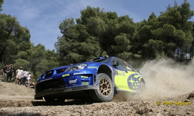 Petter Solberg - Phil Mills
54º BP Ultimate Acropolis Rally of Greece 2007. Subaru Impreza S12B WRC 07 (FT56 SRT). Clasificado 3º.

Del 1 al 3 de Junio, Markopoulo.
Superficie: tierra.

El Rally tenia un total de 1572.33 km de los que 356.36 km divididos en 3 etapas y 23 tramos, eran especiales (2 de ellos fueron cancelados SS9 Imittos 1 y SS20 Imittos 2 de 10,96 km cada uno.

Tomaron la salida 64 equipos, finalizaron 49.

© Petr Sagner
@@
Palabras clave: Petter_Solberg;Subaru;Impreza;WRC;Acropolis;Grecia;2007