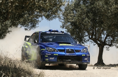 Petter Solberg - Phil Mills
54º BP Ultimate Acropolis Rally of Greece 2007. Subaru Impreza S12B WRC 07 (FT56 SRT). Clasificado 3º.

Del 1 al 3 de Junio, Markopoulo.
Superficie: tierra.

El Rally tenia un total de 1572.33 km de los que 356.36 km divididos en 3 etapas y 23 tramos, eran especiales (2 de ellos fueron cancelados SS9 Imittos 1 y SS20 Imittos 2 de 10,96 km cada uno.

Tomaron la salida 64 equipos, finalizaron 49.

© Petr Sagner
@@
Palabras clave: Petter_Solberg;Subaru;Impreza;WRC;Acropolis;Grecia;2007