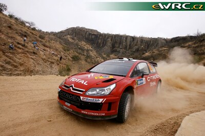 Dani Sordo - Marc Martí
4º Corona Rally Mexico 2007. Citroën C4 WRC (751 DYN 78). Clasificado 4º.
Citroën Total WRT

Del 9 al 11 de Marzo, León.
Superficie: tierra.

El Rally constaba de 3 etapas con un total de 849.55 km de los que 366.06 km divididos en 20 tramos, eran cronometrados.

Tomaron la salida 47 equipos, finalizaron 36.

© Teams
@
Palabras clave: ;Citroen;WRC;Mexico;2007