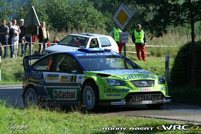 Marcus Grönholm - Timo Rautiainen
26º ADAC Rallye Deutschland 2007. Ford Focus RS WRC '07 (EU07 SSX). Clasificado 4º.
BP Ford World Rally Team

Del 17 al 19 de Agosto, Trier.
Superficie: asfalto.

El Rally constaba de 3 etapas con un total de 1227.04 km de los que 356.27 km divididos en 19 tramos, eran cronometrados.

Tomaron la salida 102 equipos, finalizaron 88.

© Ronny Baert
@
Palabras clave: Ford;Focus;WRC;Alemania;2007