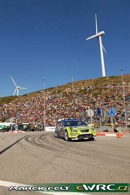 Mikko Hirvonen - Jarmo Lehtinen
43º Rally RACC Catalunya - Costa Daurada 2007. Ford Focus RS WRC '07 (EO56 TZR). Clasificado 4º.
BP Ford World Rally Team

Del 5 al 7 de Octubre, Salou, Tarragona, Catalunya, España.
Superficie: asfalto.

El Rally tenia un total de 1359.96 km de los que 352.87 km divididos en 18 tramos, eran especiales.

Se inscribieron 84 equipos, tomaron la salida 81, finalizaron 65.

© Marek Felt
@@
Palabras clave: ;Ford;Focus;WRC;Catalunya;Costa_Daurada;RACC;España;Spain;2007