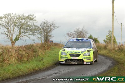 Mikko Hirvonen - Jarmo Lehtinen
3º Rally Ireland 2007. Ford Focus RS WRC '07 (EO56 TZR). Clasificado 4º.
BP Ford World Rally Team

Del 16 al 18 de Noviembre, Sligo.
Superficie: asfalto.

El Rally constaba de 3 etapas con un total de 1182.63 km de los que 328.72 km divididos en 20 tramos, eran cronometrados.

Tomaron la salida 84 equipos, finalizaron 66.

© Marek Felt
@@
Palabras clave: Ford;Focus;WRC;Irlanda;2007