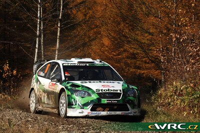 Matthew Wilson - Michael Orr
7º Rally Japan 2007. Ford Focus RS WRC '06 (EJ56 FZV). Clasificado 4º.
Stobart VK Ford Rally Team

Del 26 al 28 de Octubre, Obihiro.
Superficie: tierra.

El Rally constaba de 3 etapas con un total de 1575.79 km de los que 350.19 km divididos en 27 tramos eran cronometrados.

Tomaron la salida 85 equipos, finalizaron 72.

© Willy Weyens
@@
Palabras clave: Ford;Focus;WRC;Japon;2007