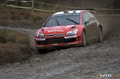 Dani Sordo - Marc Martí
63º Wales Rally GB 2007. Citroën C4 WRC (751 DYN 78). Clasificado 5º.
Citroën Total WRT

Del 30 de Noviembre al 2 de Diciembre, Cardiff, Wales.
Superficie: tierra.

El Rally constaba de 3 etapas con un total de 1271.94 km de los que 359.54 km divididos en 17 tramos, eran especiales.

Tomaron la salida 108 equipos, finalizaron 83.

© Marek Felt
@
Palabras clave: Citroen;WRC;Gran_Bretaña;2007