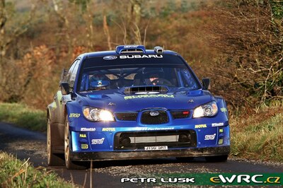 Petter Solberg - Phil Mills
3º Rally Ireland 2007. Subaru Impreza S12B WRC '07 (JT56 SRT). Clasificado 5º.
Subaru World Rally Team

Del 16 al 18 de Noviembre, Sligo.
Superficie: asfalto.

El Rally constaba de 3 etapas con un total de 1182.63 km de los que 328.72 km divididos en 20 tramos, eran cronometrados.

Tomaron la salida 84 equipos, finalizaron 66.

© Petr Lusk
@@
Palabras clave: Subaru;Impreza;WRC;Irlanda;2007