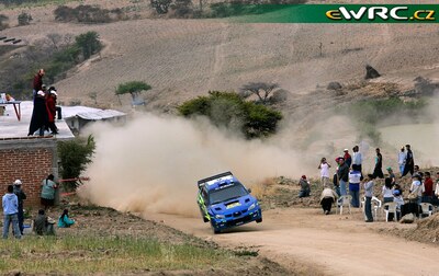Chris Atkinson - Glenn Macneall
4º Corona Rally Mexico 2007. Subaru Impreza S12B WRC '07 (JT06 SRT). Clasificado 5º.
Subaru World Rally Team

Del 9 al 11 de Marzo, León.
Superficie: tierra.

El Rally constaba de 3 etapas con un total de 849.55 km de los que 366.06 km divididos en 20 tramos, eran cronometrados.

Tomaron la salida 47 equipos, finalizaron 36.

© Teams
@
Palabras clave: Subaru;Impreza;WRC;Mexico;2007