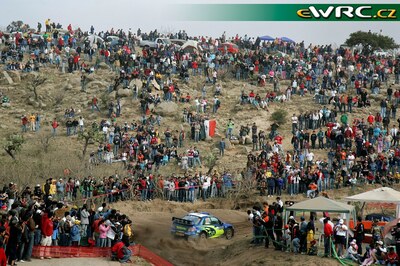 Chris Atkinson - Glenn Macneall
4º Corona Rally Mexico 2007. Subaru Impreza S12B WRC '07 (JT06 SRT). Clasificado 5º.
Subaru World Rally Team

Del 9 al 11 de Marzo, León.
Superficie: tierra.

El Rally constaba de 3 etapas con un total de 849.55 km de los que 366.06 km divididos en 20 tramos, eran cronometrados.

Tomaron la salida 47 equipos, finalizaron 36.

© Teams
@
Palabras clave: Subaru;Impreza;WRC;Mexico;2007
