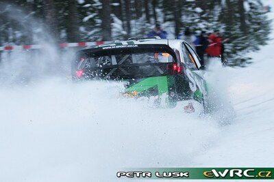 Jari-Matti Latvala - Miikka Anttila
22º Rally Norway 2007. Ford Focus RS WRC '06 (EU55 CNJ). Clasificado 5º.
Stobart VK Ford Rally Team

Del 16 al 18 de Febrero, Hamar, Innlandet.
Superficie: nieve - hielo.

El Rally constaba de 3 etapas con un total de 1109.57 km de los que 355.99 km divididos en 18 tramos, eran cronometrados.

Tomaron la salida 74 equipos, finalizaron 63.

© Petr Lusk
@@
Palabras clave: ;Ford;Focus;WRC;Noruega;2007;Nieve