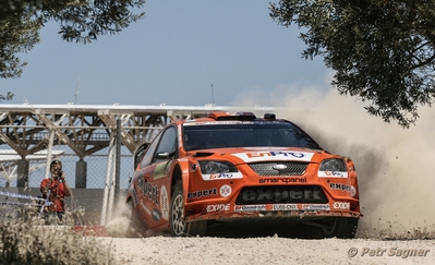 Henning Solberg - Cato Menkerud
54º BP Ultimate Acropolis Rally of Greece 2007. Ford Focus RS WRC 06 (EU55 CNX). Clasificado 5º.

Del 1 al 3 de Junio, Markopoulo.
Superficie: tierra.

El Rally tenia un total de 1572.33 km de los que 356.36 km divididos en 3 etapas y 23 tramos, eran especiales (2 de ellos fueron cancelados SS9 Imittos 1 y SS20 Imittos 2 de 10,96 km cada uno.

Tomaron la salida 64 equipos, finalizaron 49.

© Petr Sagner
@@
Palabras clave: Acropolis;Grecia;Ford;Focus;WRC;2007