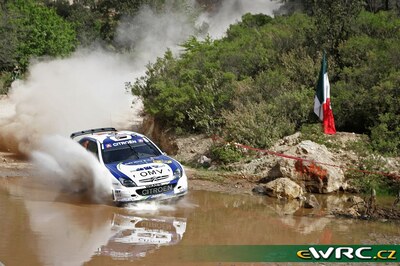 Manfred Stohl - Ilka Minor
4º Corona Rally Mexico 2007. Citroën Xsara WRC (98 DZF 78). Clasificado 6º.
OMV Kronos Citroën WRT

Del 9 al 11 de Marzo, León.
Superficie: tierra.

El Rally constaba de 3 etapas con un total de 849.55 km de los que 366.06 km divididos en 20 tramos, eran cronometrados.

Tomaron la salida 47 equipos, finalizaron 36.

© Teams
@
Palabras clave: Citroen;Xsara;WRC;Mexico;2007