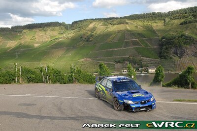Petter Solberg - Phil Mills
26º ADAC Rallye Deutschland 2007. Subaru Impreza S12B WRC '07 (JT56 SRT). Clasificado 6º.
Subaru World Rally Team

Del 17 al 19 de Agosto, Trier.
Superficie: asfalto.

El Rally constaba de 3 etapas con un total de 1227.04 km de los que 356.27 km divididos en 19 tramos, eran cronometrados.

Tomaron la salida 102 equipos, finalizaron 88.

© Marek Felt
@@
Palabras clave: Subaru;Impreza;WRC;Alemania;2007