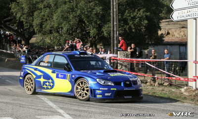 Chris Atkinson - Stéphane Prévot
51º Tour de Corse - Rallye de France 2007. Subaru Impreza S12B WRC '07 (AT06 SRT). Clasificado 6º.
Subaru World Rally Team

Del 12 al 14 de Octubre, Ajaccio.
Superficie: asfalto.

El Rally constaba de 3 etapas con un total de 1099.10 km de los que 359.32 km divididos en 16 tramos, eran cronometrados.

Tomaron la salida 74 equipos, finalizaron 57.

© Petr Sagner
@
Palabras clave: Subaru;Impreza;WRC;Corse;Corcega;2007