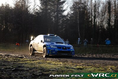 Chris Atkinson - Stéphane Prévot
63º Wales Rally GB 2007. Subaru Impreza S12B WRC '07 (HT56 SRT). Clasificado 7º.
Subaru World Rally Team

Del 30 de Noviembre al 2 de Diciembre, Cardiff, Wales.
Superficie: tierra.

El Rally constaba de 3 etapas con un total de 1271.94 km de los que 359.54 km divididos en 17 tramos, eran especiales.

Tomaron la salida 108 equipos, finalizaron 83.

© Marek Felt
@@
Palabras clave: Subaru;Impreza;WRC;Gran_Bretaña;2007