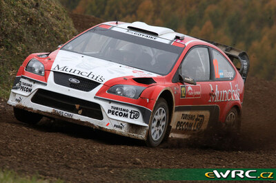 Federico Villagra - José Luis Díaz
7º Rally Japan 2007. Ford Focus RS WRC '06 (EU55 CNN). Clasificado 7º.
Munchi's Ford WRT

Del 26 al 28 de Octubre, Obihiro.
Superficie: tierra.

El Rally constaba de 3 etapas con un total de 1575.79 km de los que 350.19 km divididos en 27 tramos eran cronometrados.

Tomaron la salida 85 equipos, finalizaron 72.

© Willy Weyens
@@
Palabras clave: Ford;Focus;WRC;Japon;2007