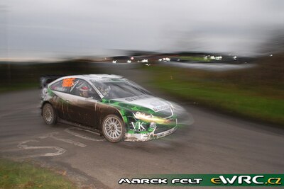 Matthew Wilson - Michael Orr
3º Rally Ireland 2007. Ford Focus RS WRC '06 (1 ES). Clasificado 7º.
Stobart VK Ford Rally Team

Del 16 al 18 de Noviembre, Sligo.
Superficie: asfalto.

El Rally constaba de 3 etapas con un total de 1182.63 km de los que 328.72 km divididos en 20 tramos, eran cronometrados.

Tomaron la salida 84 equipos, finalizaron 66.

© Marek Felt
@@
Palabras clave: Ford;Focus;WRC;Irlanda;2007