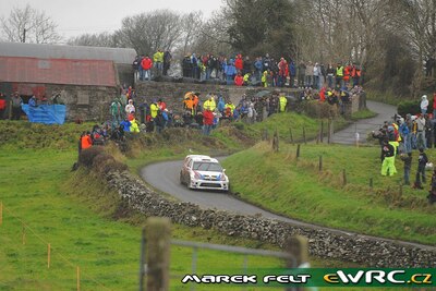 Gareth MacHale - Allan Harryman
3º Rally Ireland 2007. Ford Focus RS WRC '06 (EU55 BMV). Clasificado 8º.

Del 16 al 18 de Noviembre, Sligo.
Superficie: asfalto.

El Rally constaba de 3 etapas con un total de 1182.63 km de los que 328.72 km divididos en 20 tramos, eran cronometrados.

Tomaron la salida 84 equipos, finalizaron 66.

© Marek Felt
@@
Palabras clave: Ford;Focus;WRC;Irlanda;2007