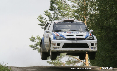 Guy Wilks - Phil Pugh
57º Neste Oil Rally Finland 2007. Ford Focus RS WRC '05 (S568 RHH). Clasificado 9º.
Ramsport

Del 3 al 5 de Agosto, Jyväskylä.
Superficie: tierra.

El Rally constaba de 3 etapas con un total de 1375.15 km de los que 360.34 km divididos en 23 tramos eran cronometrados.

Tomaron la salida 97 equipos, finalizaron 70.

© Petr Sagner
@@
Palabras clave: Ford;Focus;WRC;Finlandia;2007