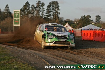 Matthew Wilson - Michael Orr
37º Rally New Zealand 2007. Ford Focus RS WRC '06 (1 ES). Clasificado 10º.
Stobart VK Ford Rally Team

Del 31 de Agosto al 2 de Septiembre, Hamilton, Waikato.
Superficie: tierra.

El Rally constaba de 3 etapas con un total de 1,255.98 Km de los que 353.56 Km divididos en 18 tramos, eran cronometrados.

Se inscribieron 69 equipos, tomaron la salida 68, finalizaron 59.

© Dan Vrubel
@@
Palabras clave: Ford;Focus;WRC;Nueva;Zelanda;2007
