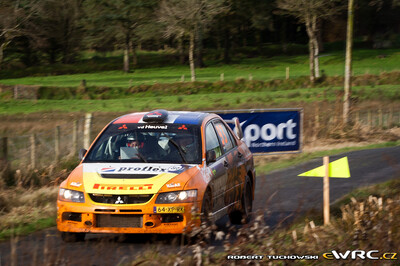 Niall McShea - Marshall Clarke
3º Rally Ireland 2007. Subaru Impreza STi N12 (OU56 BNF). Clasificado 10º.
TaCK

Del 16 al 18 de Noviembre, Sligo.
Superficie: asfalto.

El Rally constaba de 3 etapas con un total de 1182.63 km de los que 328.72 km divididos en 20 tramos, eran cronometrados.

Tomaron la salida 84 equipos, finalizaron 66.

© Robert Tuchowski
@
Palabras clave: Subaru;Impreza;Irlanda;2009