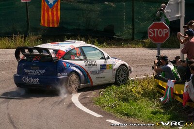 Thomas Schie - Göran Bergsten
43º Rally RACC Catalunya - Costa Daurada 2007. Ford Focus RS WRC '04 (DJ 83924). Clasificado 12º.

Del 5 al 7 de Octubre, Salou, Tarragona, Catalunya, España.
Superficie: asfalto.

El Rally tenia un total de 1359.96 km de los que 352.87 km divididos en 18 tramos, eran especiales.

Se inscribieron 84 equipos, tomaron la salida 81, finalizaron 65.

© Robert Tuchowski
@
Palabras clave: Ford;Focus;WRC;Catalunya;Costa_Daurada;RACC;España;Spain;2007