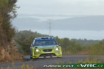 Khalid Al-Qassimi - Nicky Beech
43º Rally RACC Catalunya - Costa Daurada 2007. Ford Focus RS WRC '06 (EU55 CNV). Clasificado 14º.
BP Ford World Rally Team

Del 5 al 7 de Octubre, Salou, Tarragona, Catalunya, España.
Superficie: asfalto.

El Rally tenia un total de 1359.96 km de los que 352.87 km divididos en 18 tramos, eran especiales.

Se inscribieron 84 equipos, tomaron la salida 81, finalizaron 65.

© Marek Felt
@@
Palabras clave: Ford;Focus;WRC;Catalunya;Costa_Daurada;RACC;España;Spain;2007